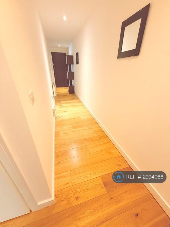 Flat Granville Road in Greater London