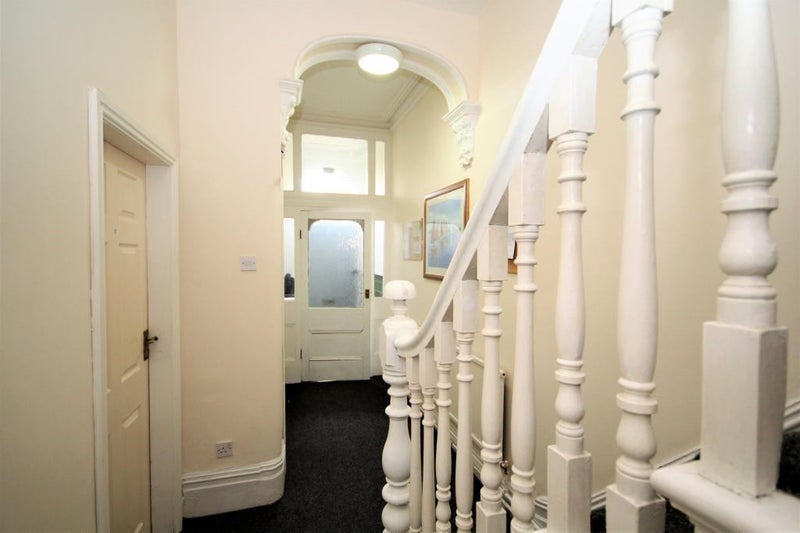Room Holmes Court in Preston