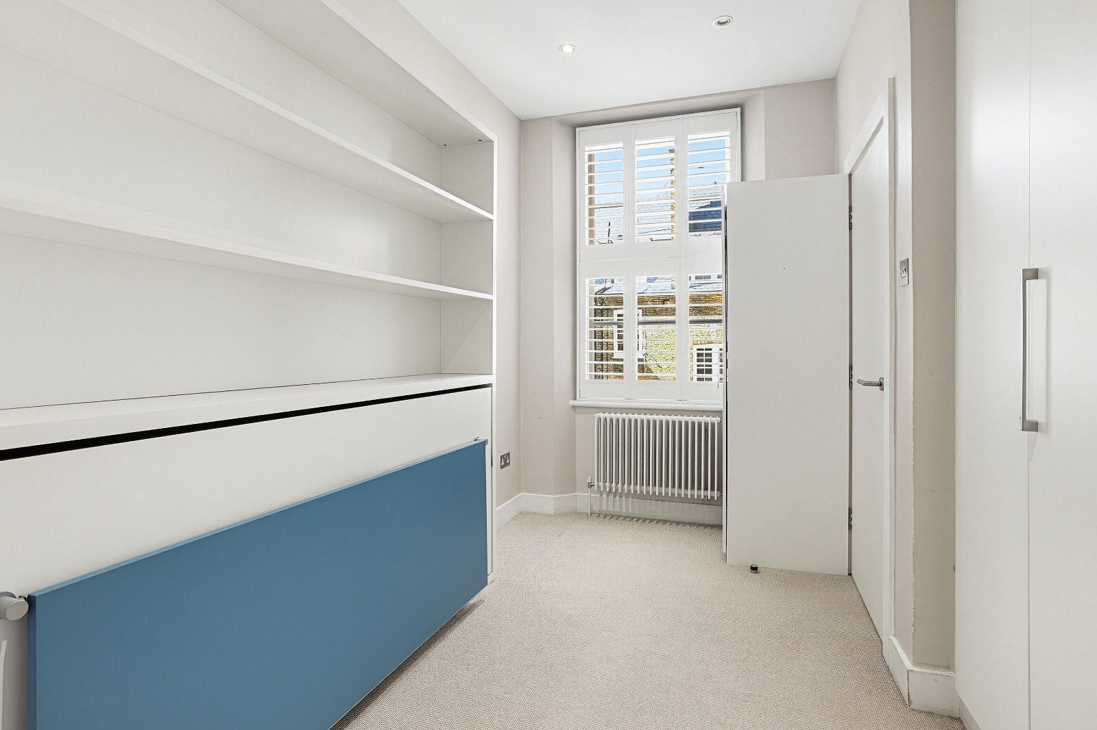 Flat Coleherne Road in Greater London