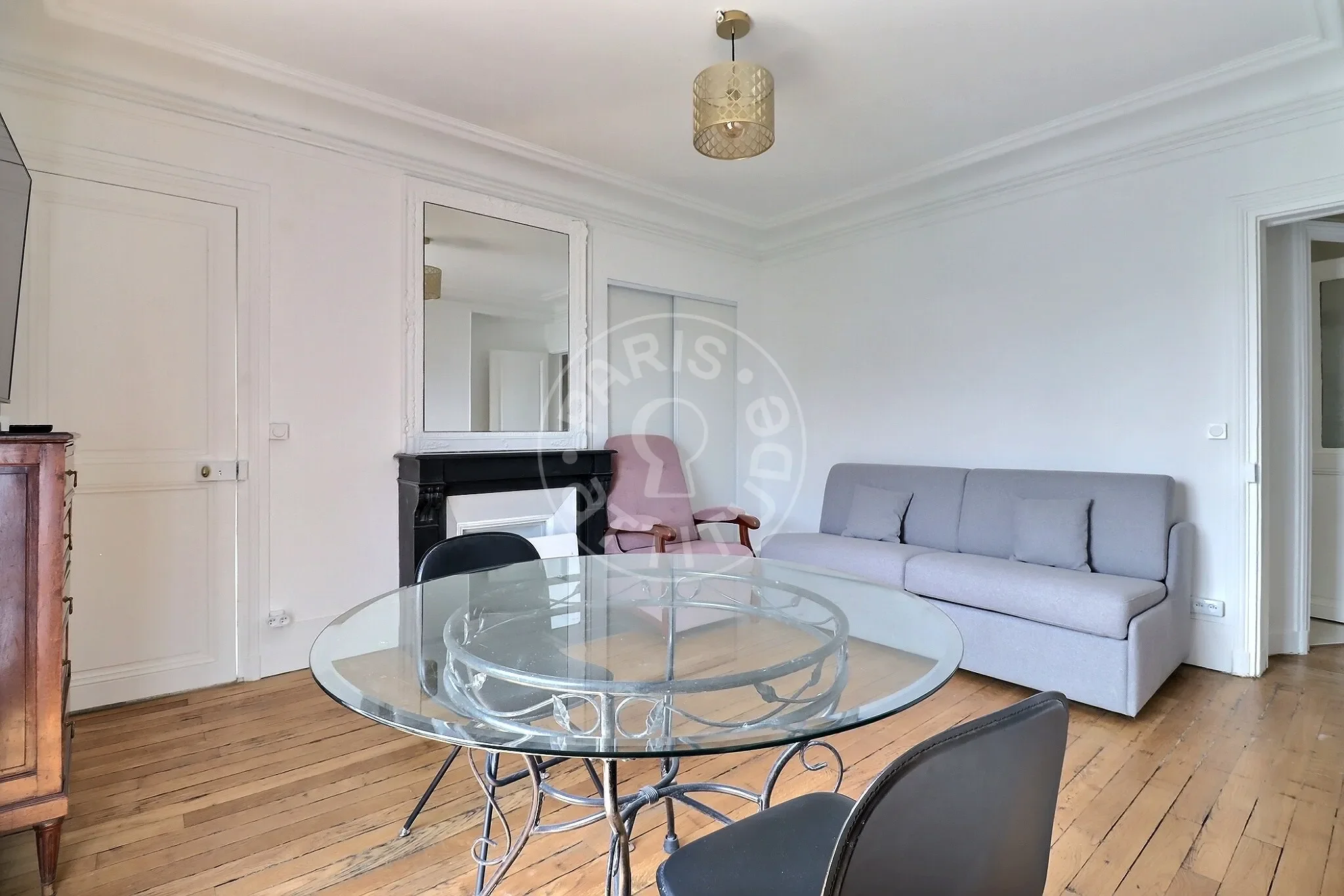 Flat Avenue des Ternes in Paris