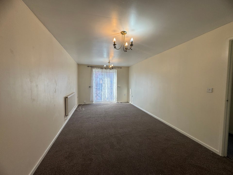Flat Middle Meadow in Sandwell