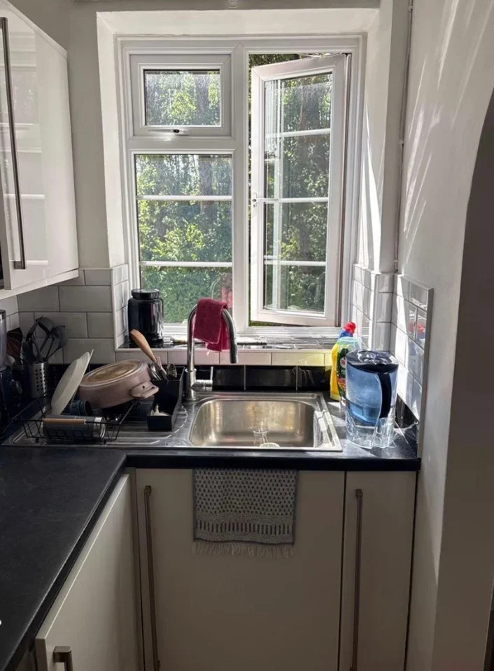 Flat Wyke Road in Greater London
