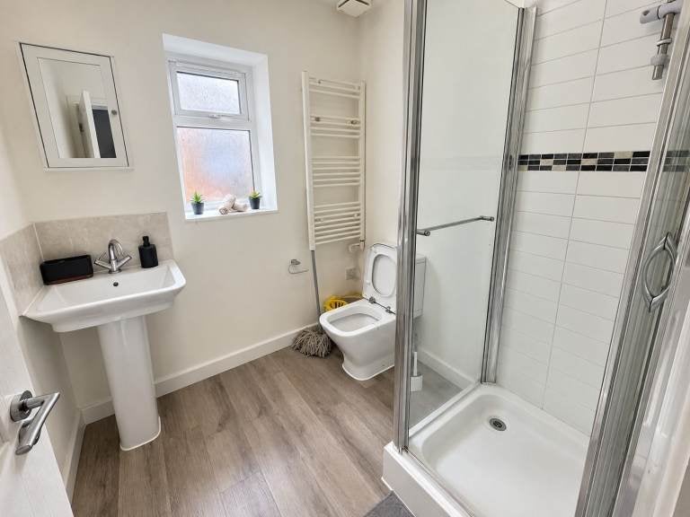 Flat Beckenham Road in Greater London