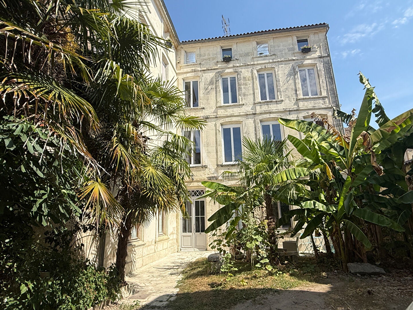Flat Rue Georges Clemenceau in Saintes