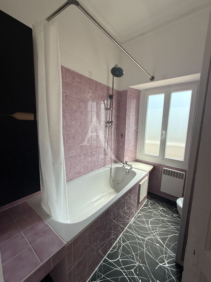 Flat Rue Georges Clemenceau in Saintes