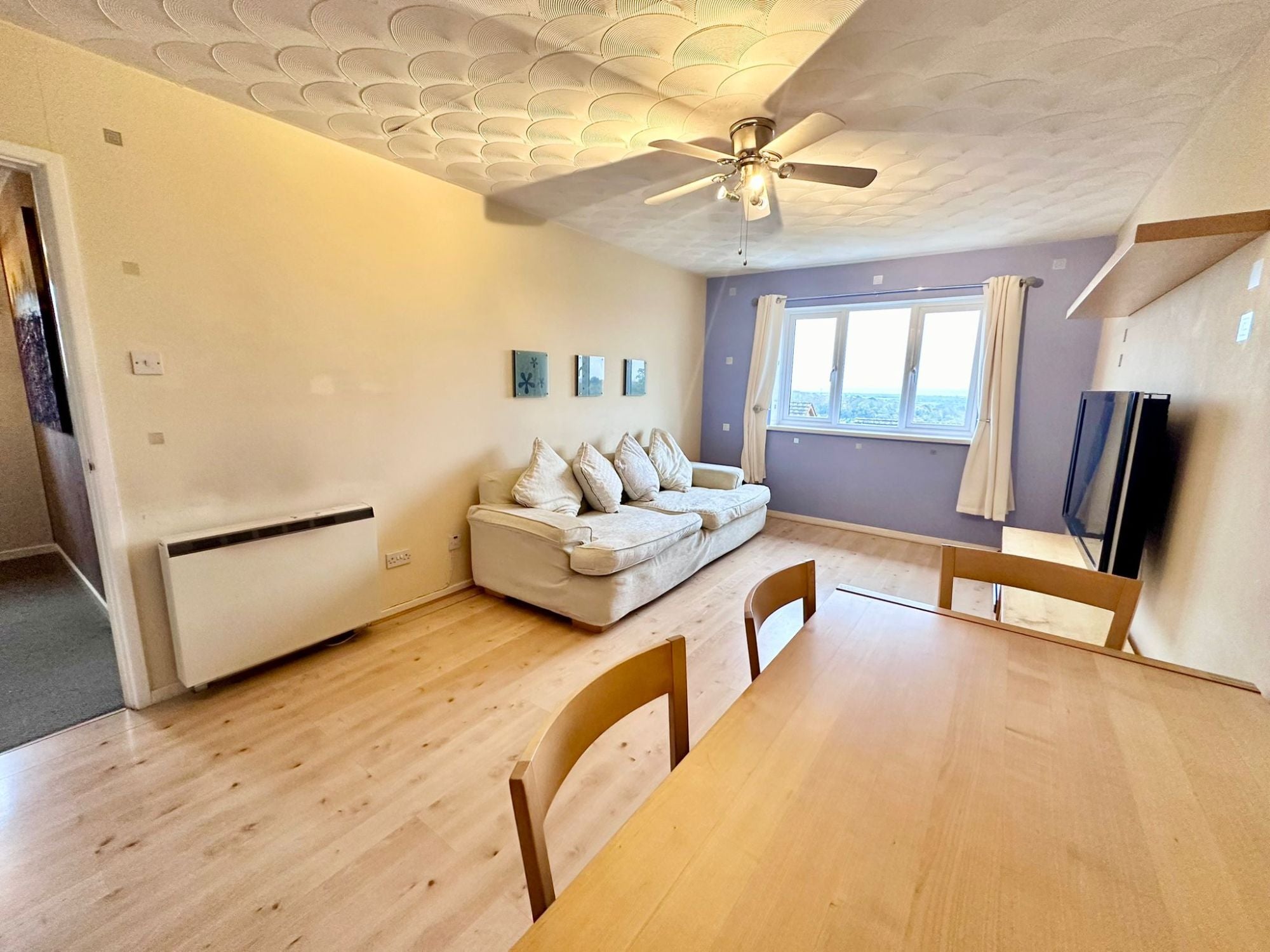 Flat Cotswold Close in Newport