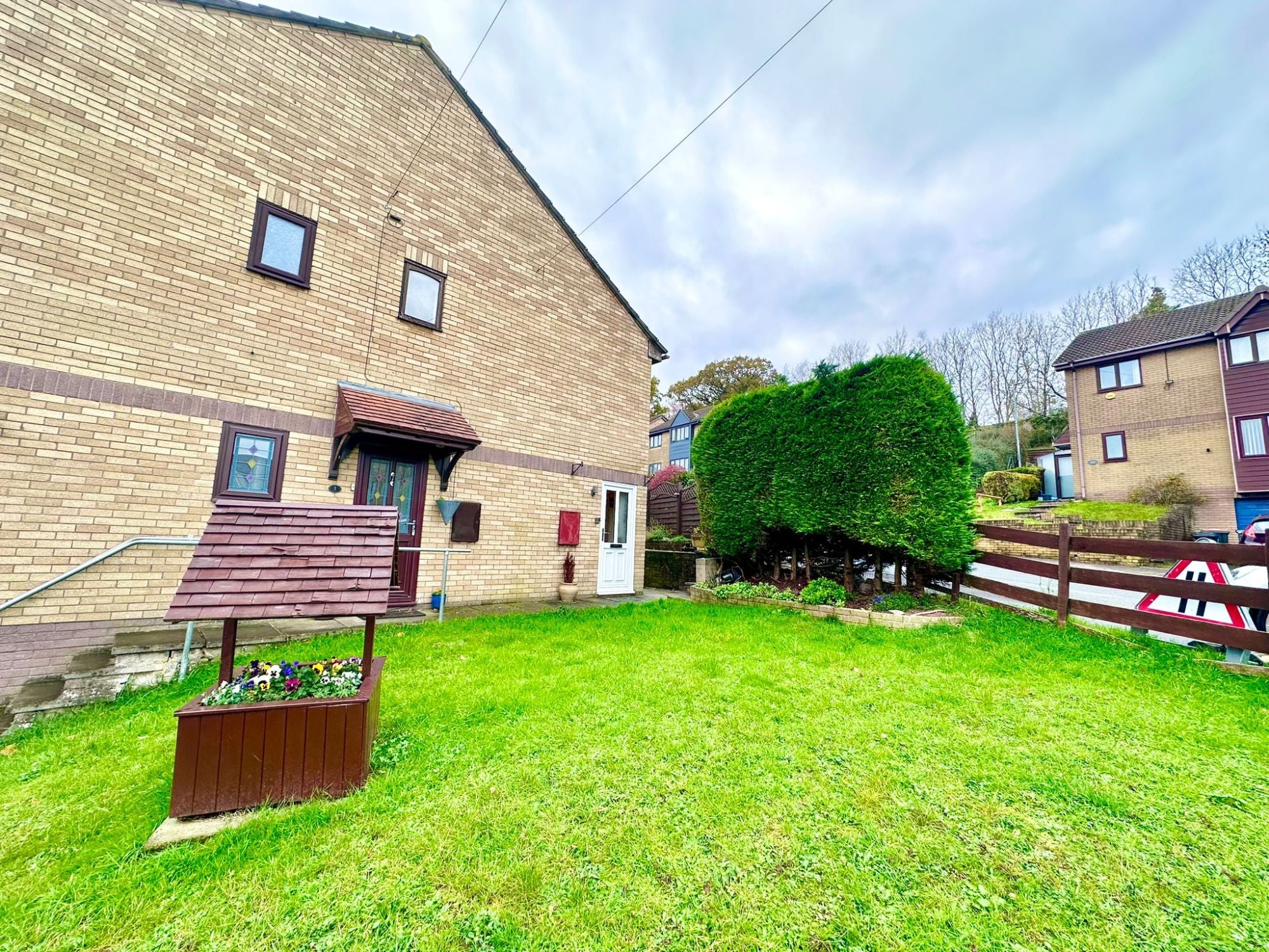 Flat Cotswold Close in Newport