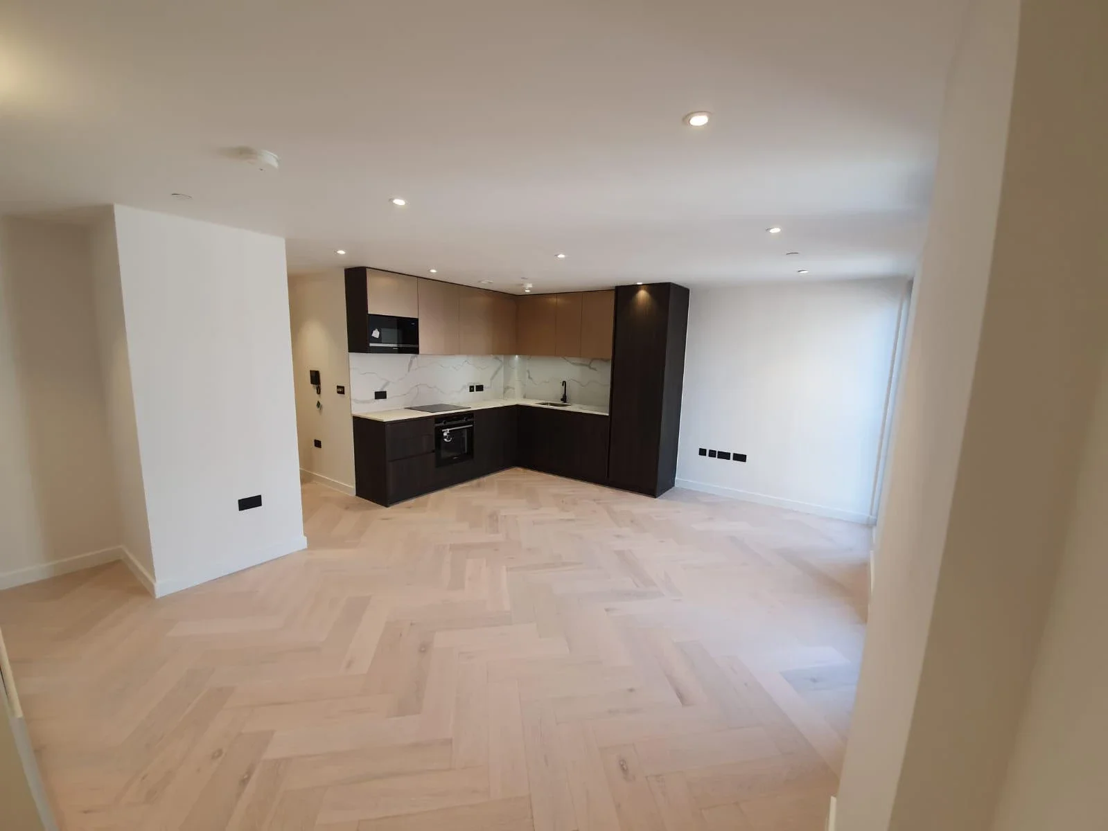 Flat Elia Street in Greater London