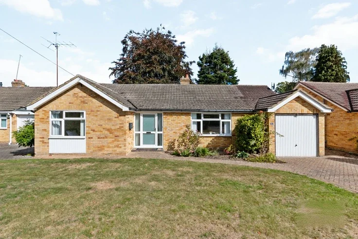 House Birch Road in Finchampstead