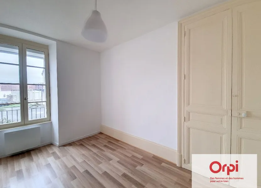 Appartement Avenue du 8 Mai 1945 à Montluçon