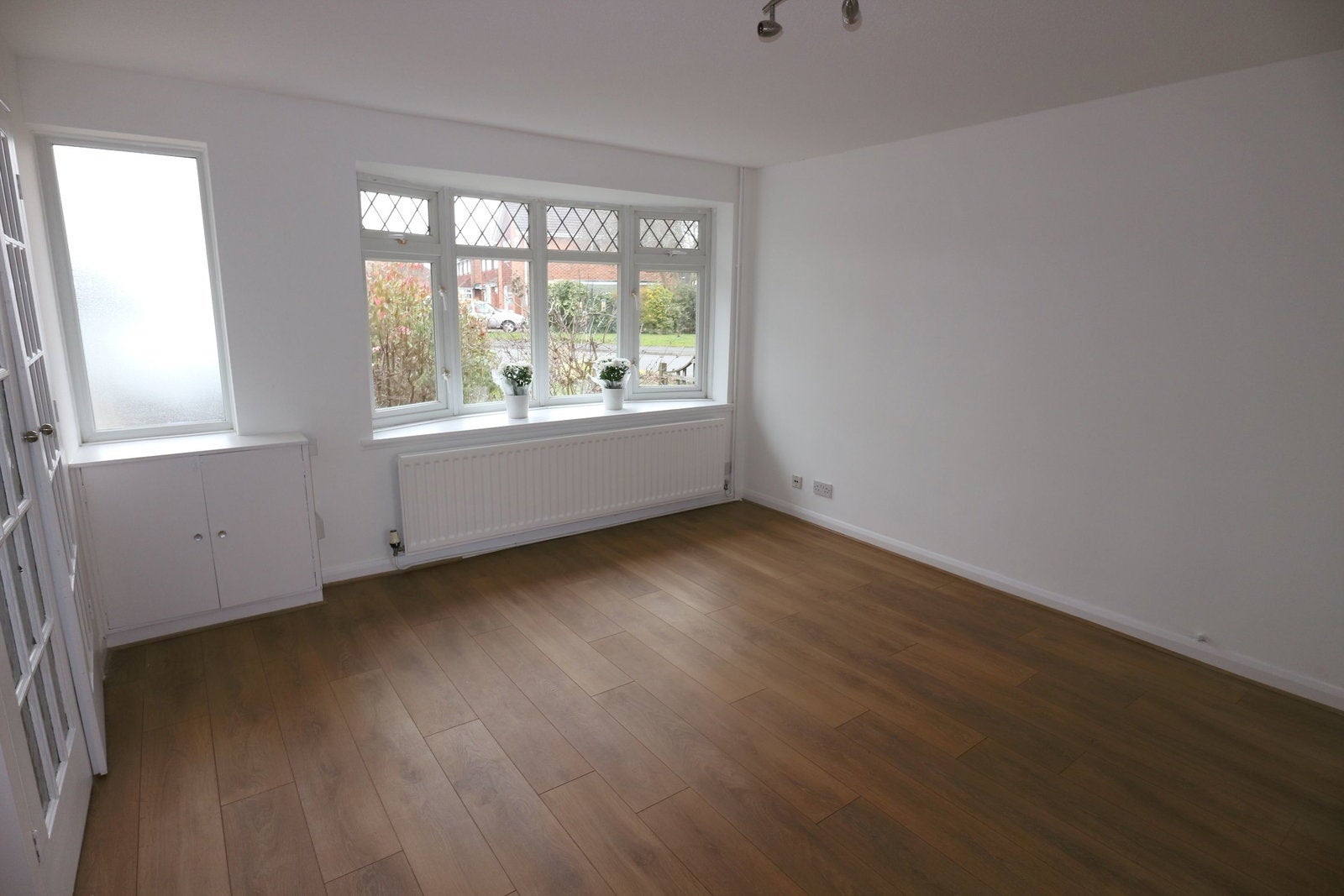 House Fairwater Crescent in Stratford-on-Avon