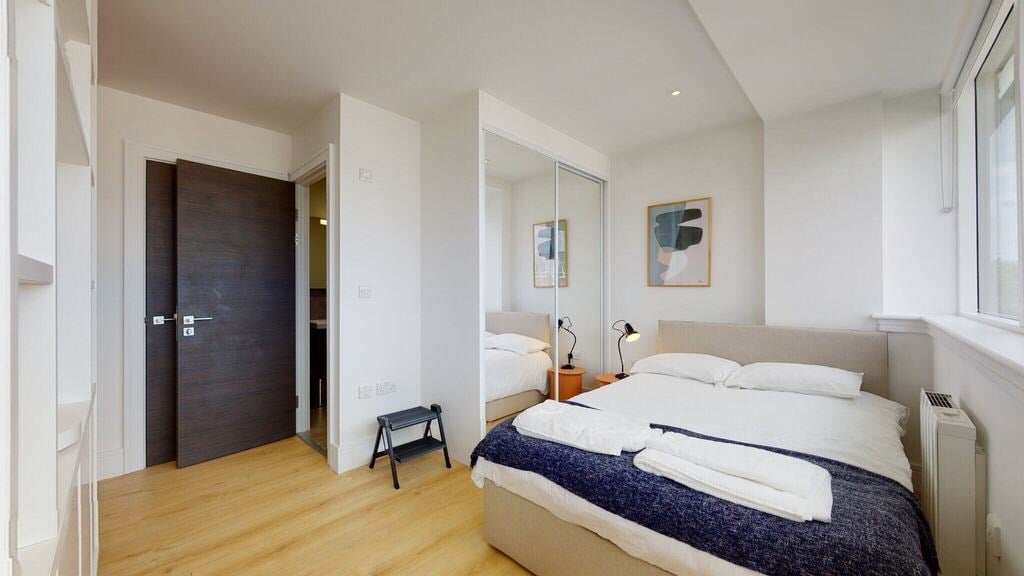 Flat Humphry Repton Lane in Greater London