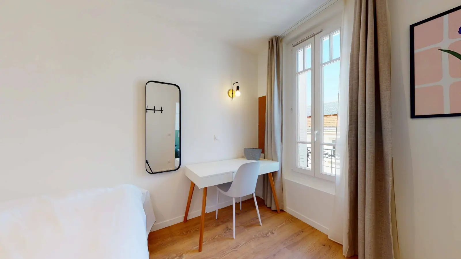 Room Rue du Clos des Ermites in Suresnes