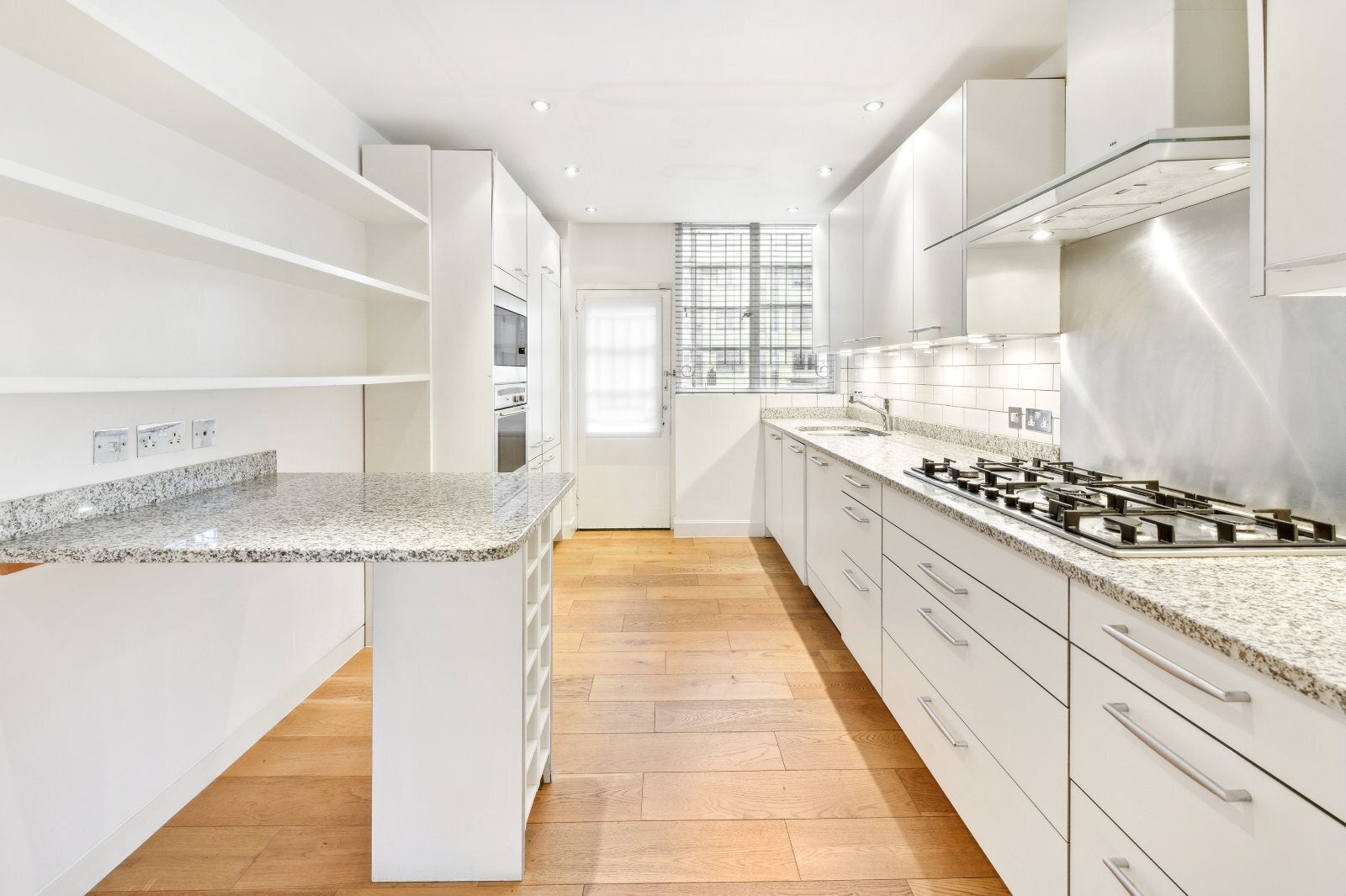 Flat Lowndes Street in City of Westminster