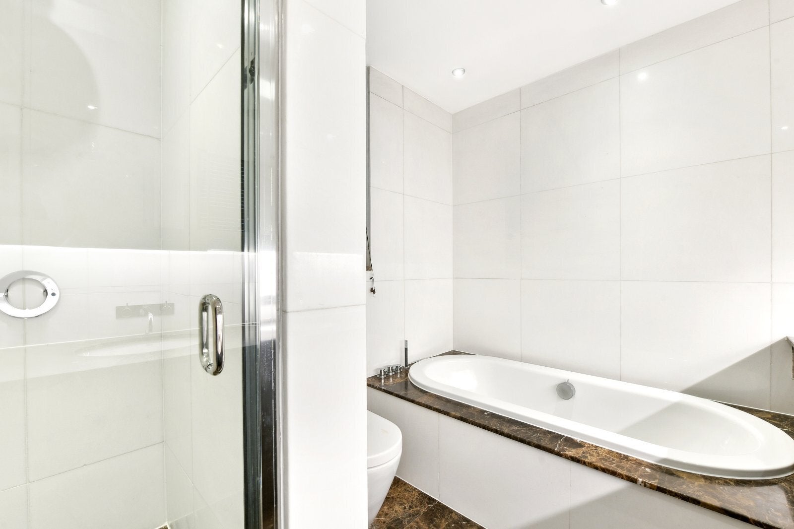 Flat Lowndes Street in City of Westminster