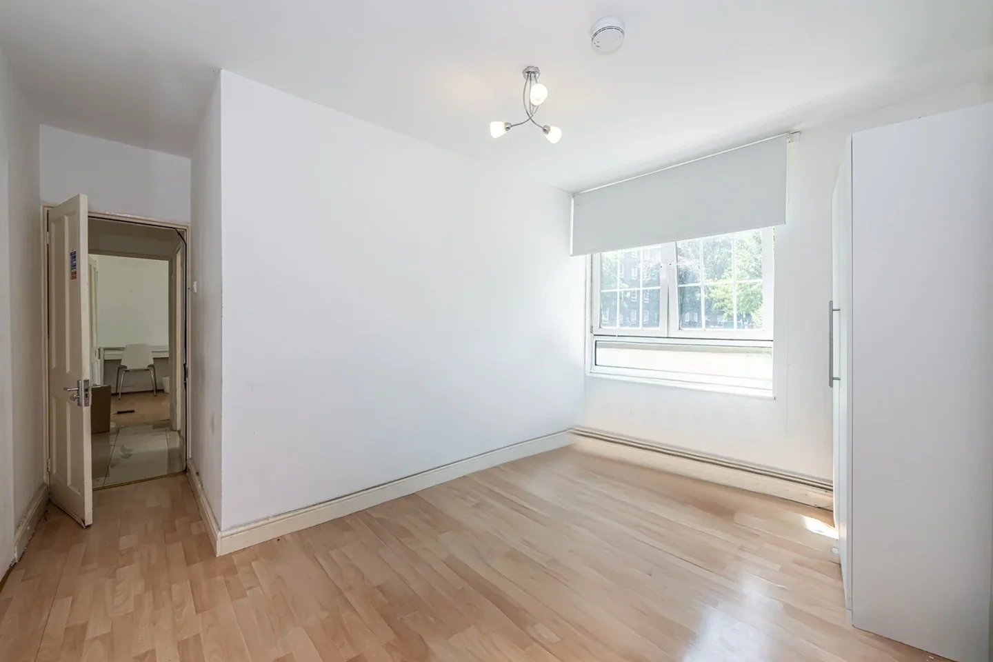 Flat Law Street in Greater London