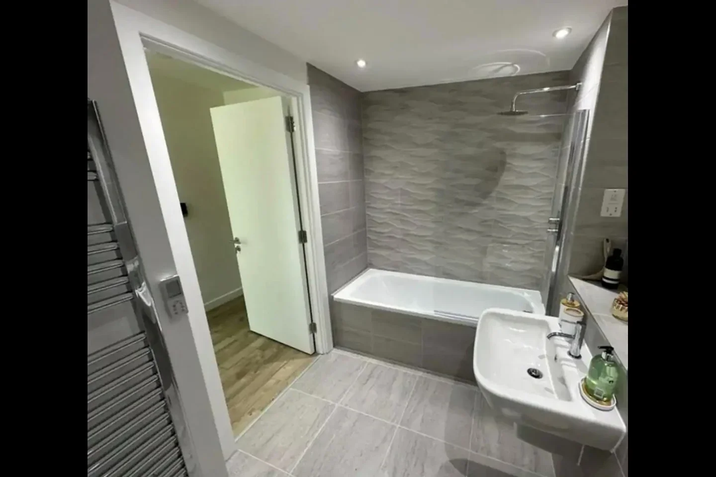 Flat Seymour Grove in Manchester