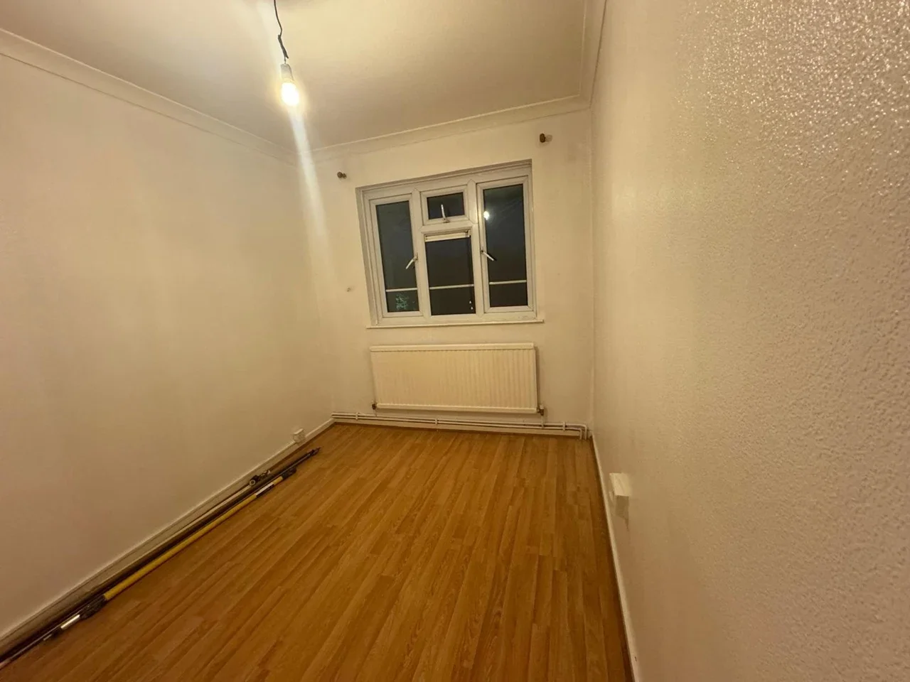 Flat Suffolk Court in Greater London