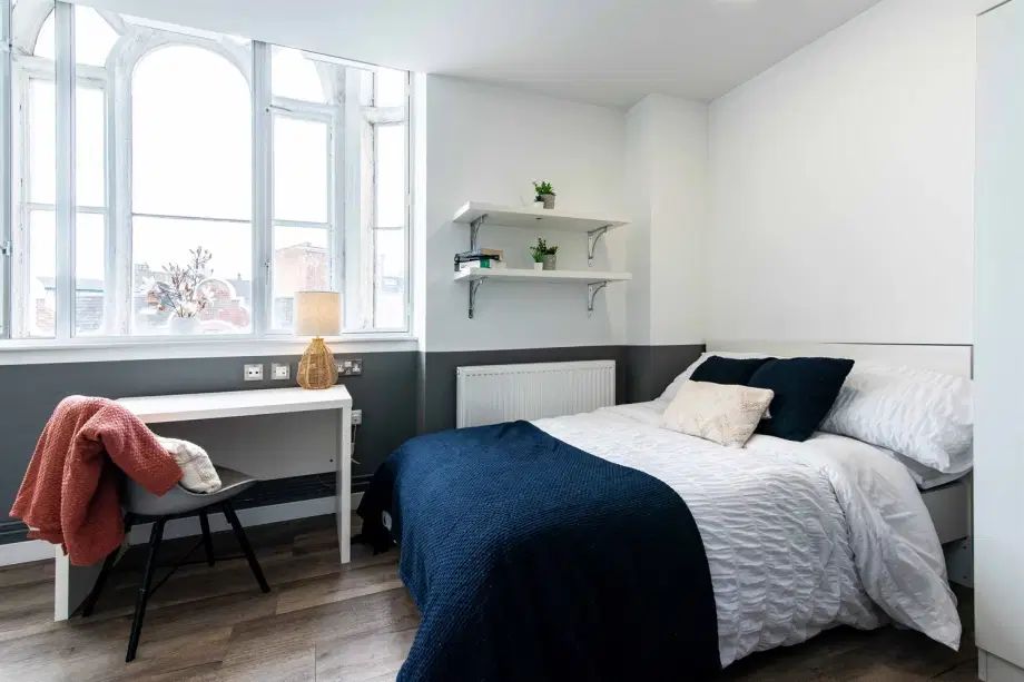 Flat Lister Gate in Nottingham