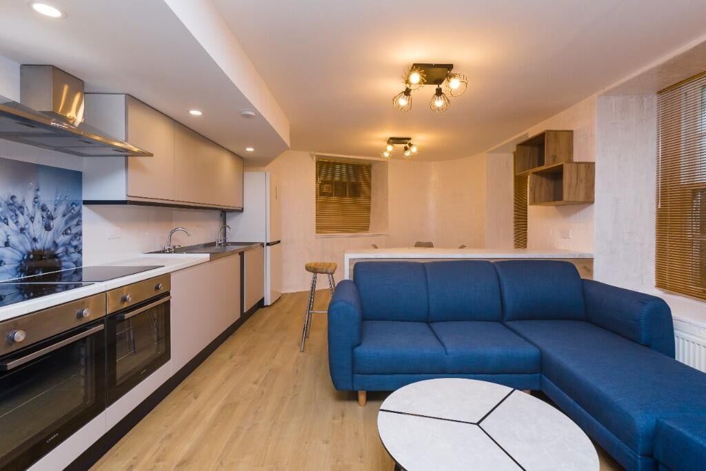Flat Leazes Terrace in Newcastle upon Tyne