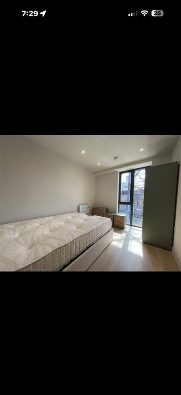 Room Dutton Street in Manchester