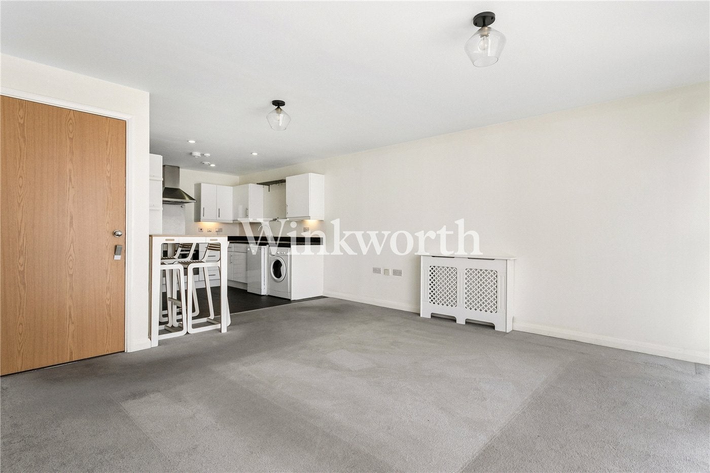 Flat Daneland Walk in Greater London