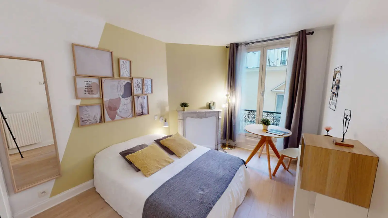 Appartement Rue du Commandant Rivière à Paris