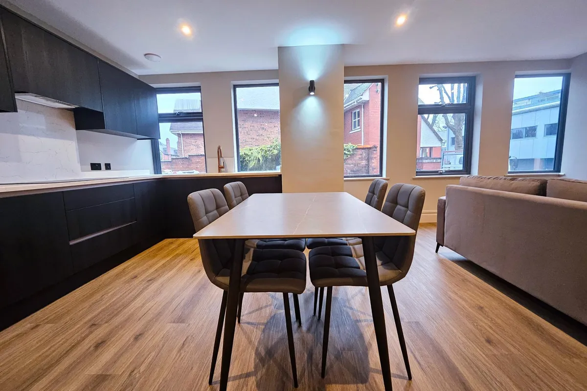 Flat Boughton in Chester
