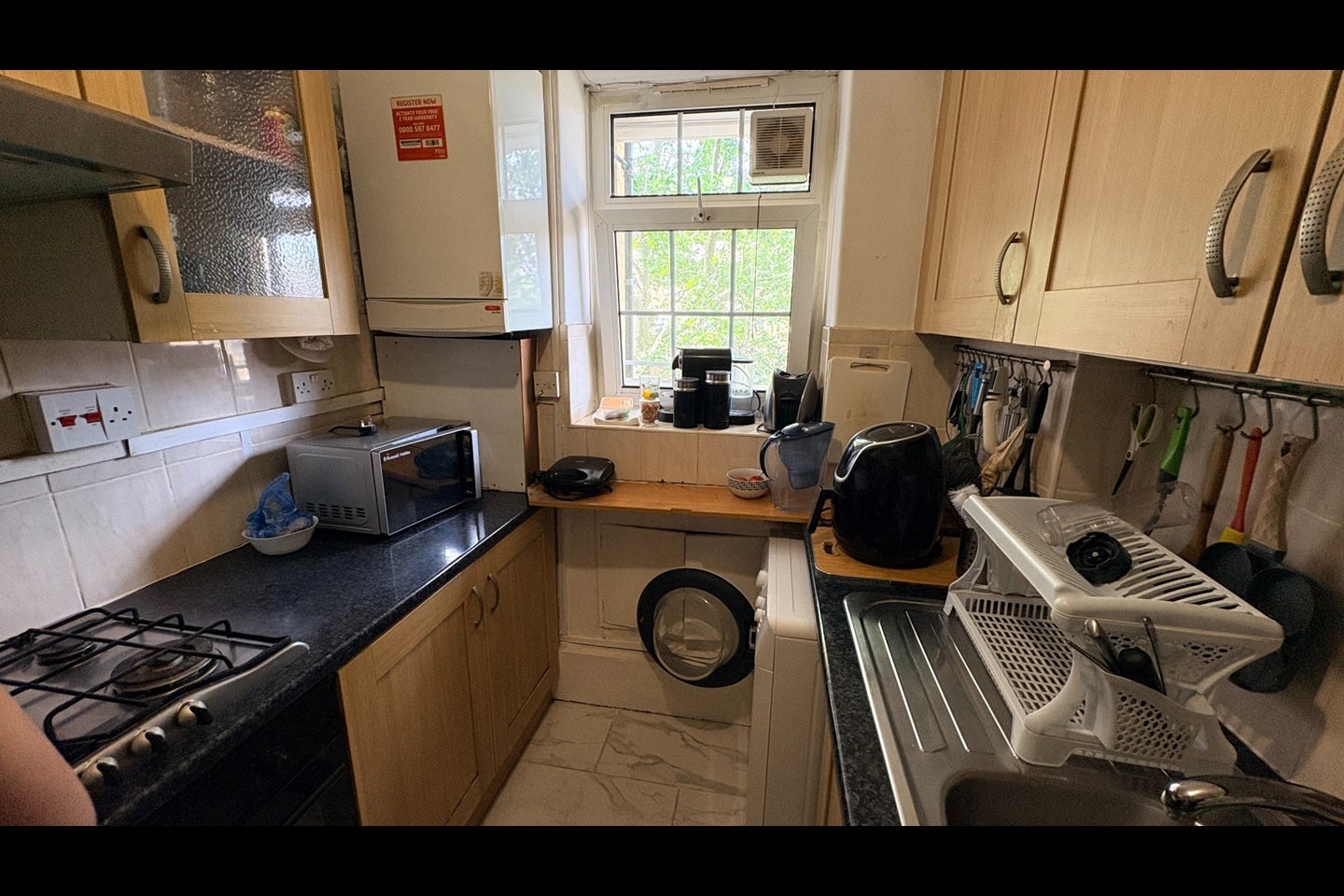 Flat Prusom Street in Greater London