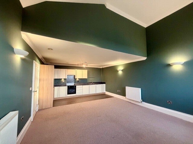 Flat James Weld Close in Southampton