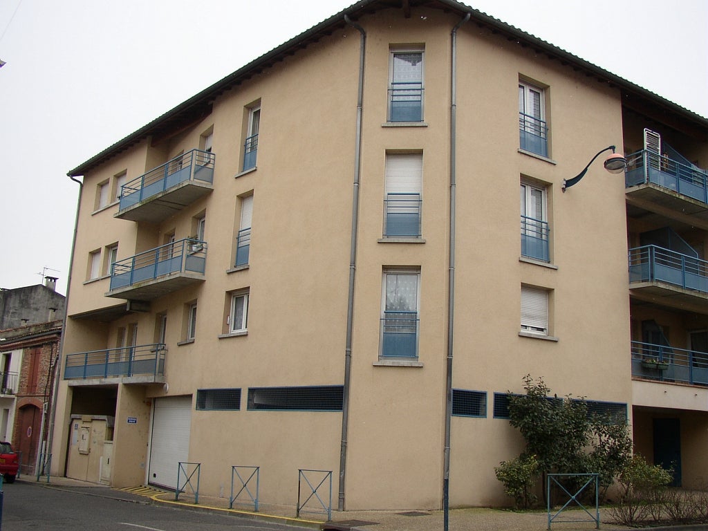 Flat Place Roger Delthil in Moissac