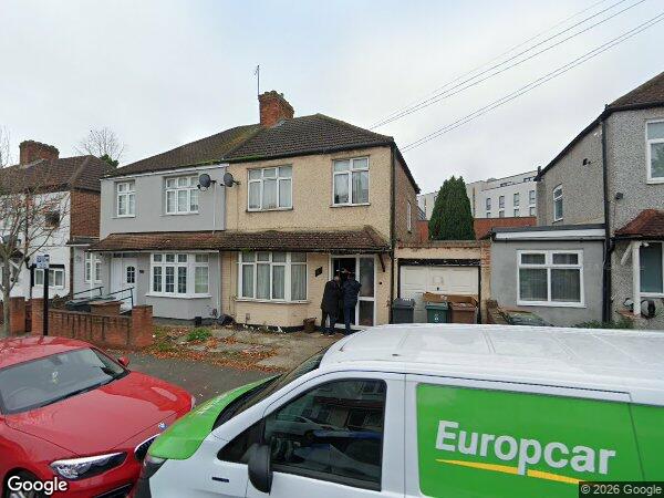 House Stirling Road in Greater London