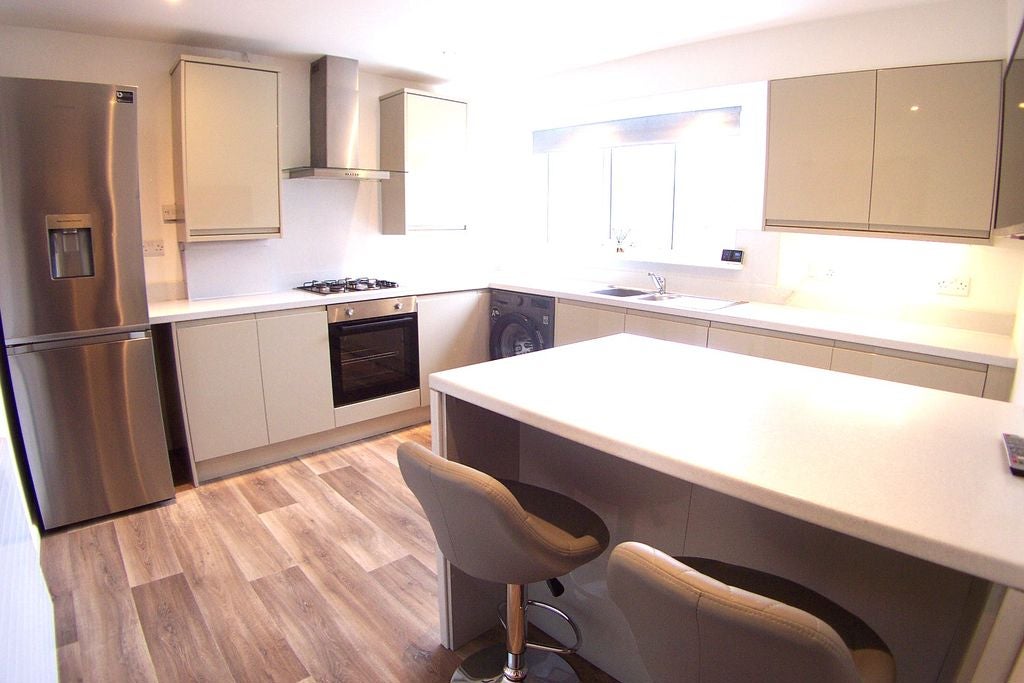 Flat Crag Hill Avenue in Leeds