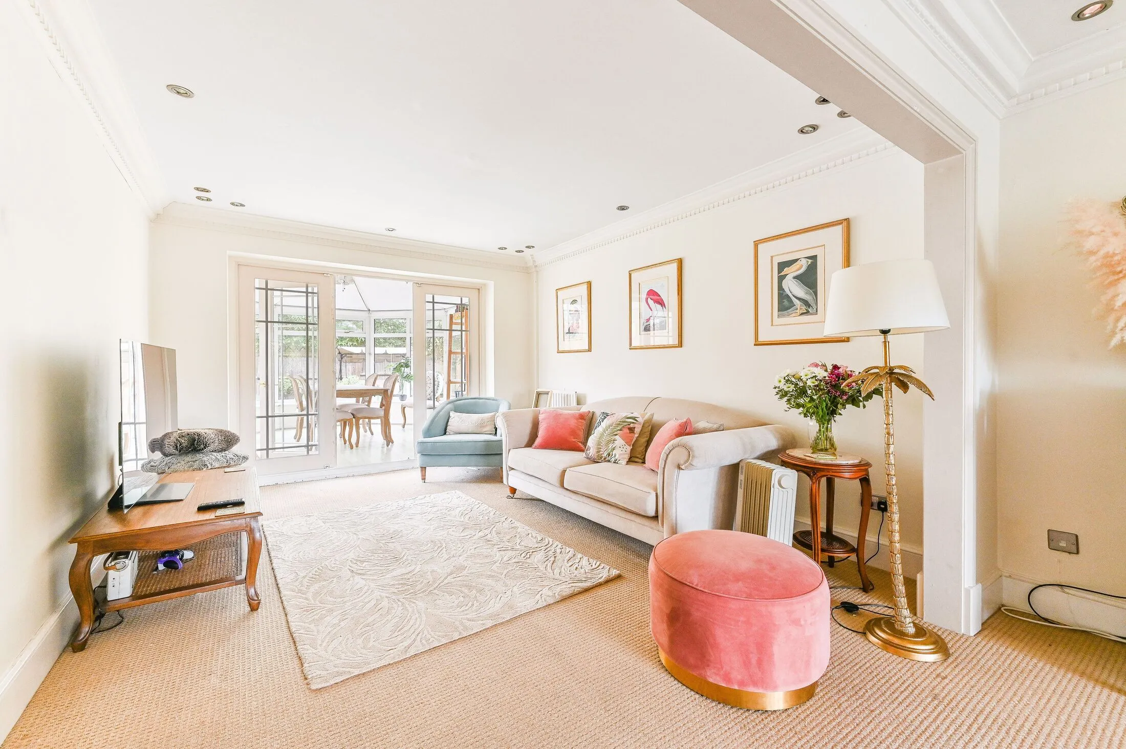 House Royal Avenue in Epsom and Ewell