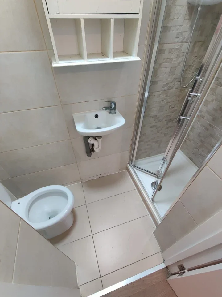 Flat Darenth Road in Greater London