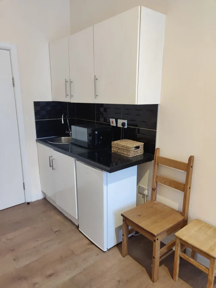 Flat Darenth Road in Greater London