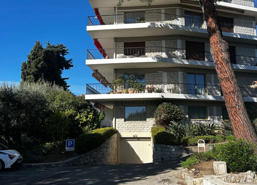 Appartement Avenue Joseph Bougearel à Vence