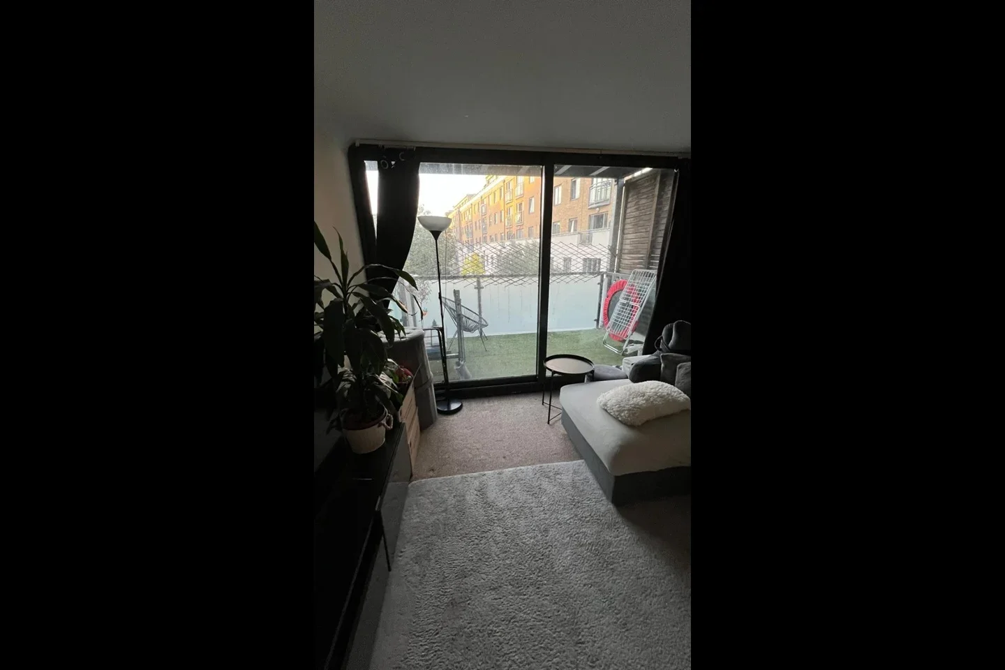 Flat Fairfield Road in Greater London