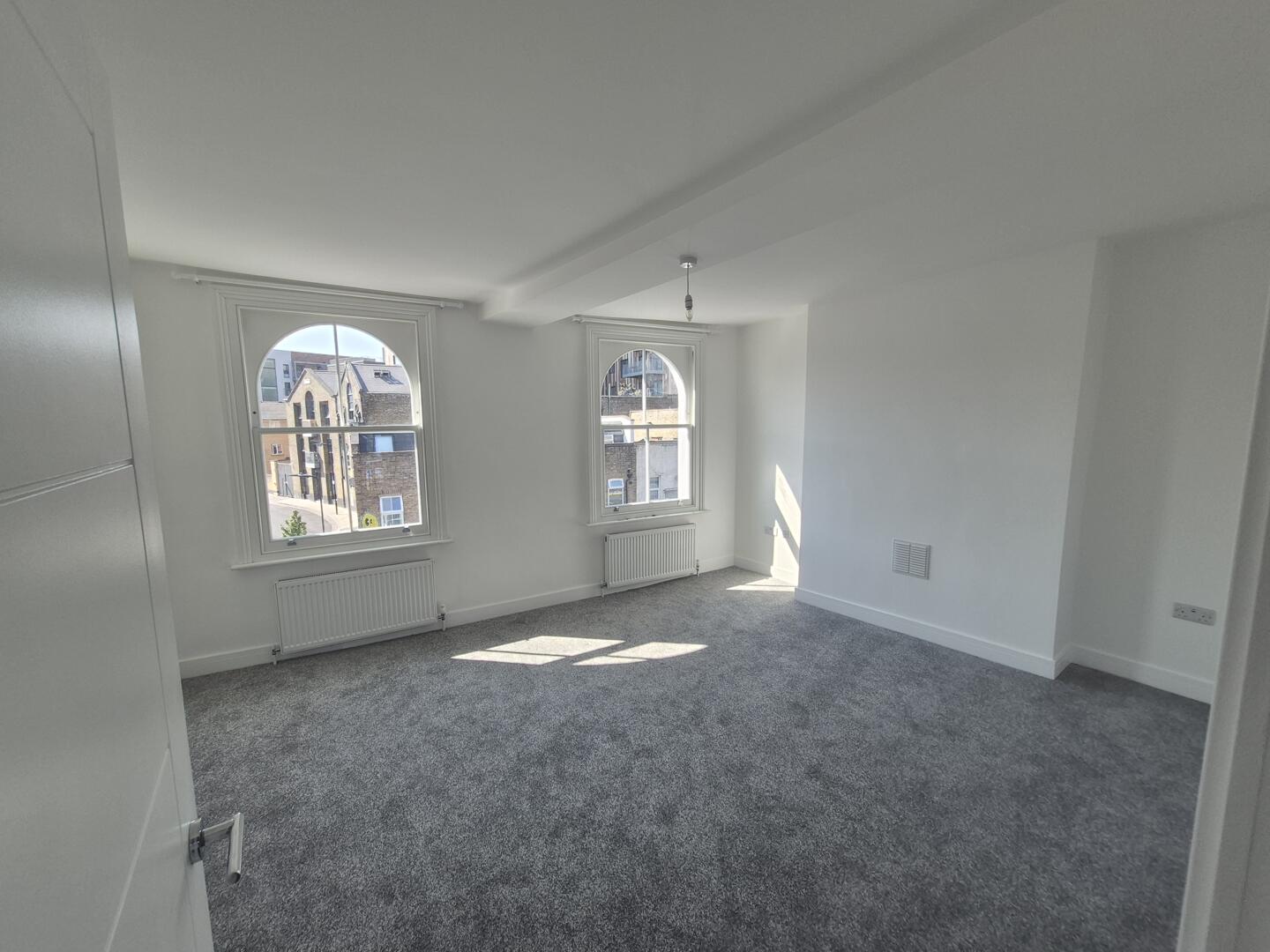 Flat Well Street in Greater London