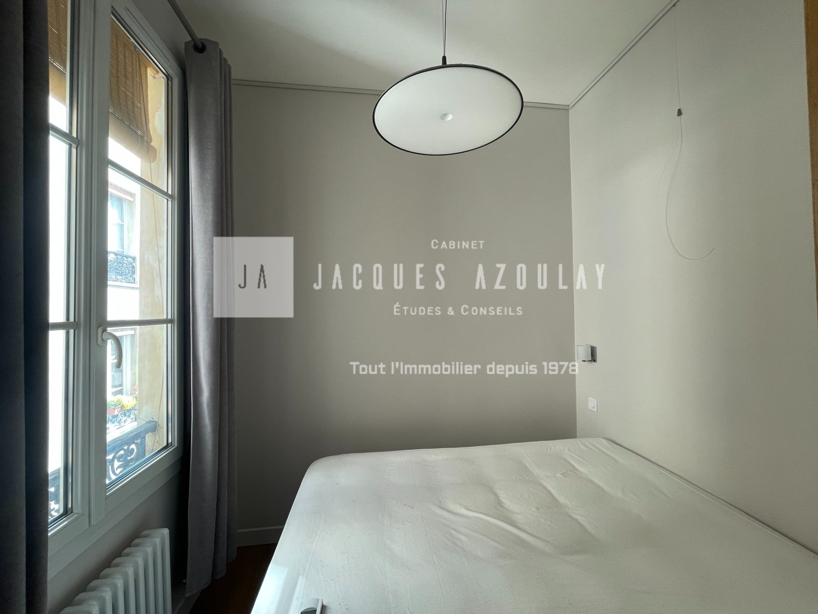 Flat Rue Saint-Antoine in Paris