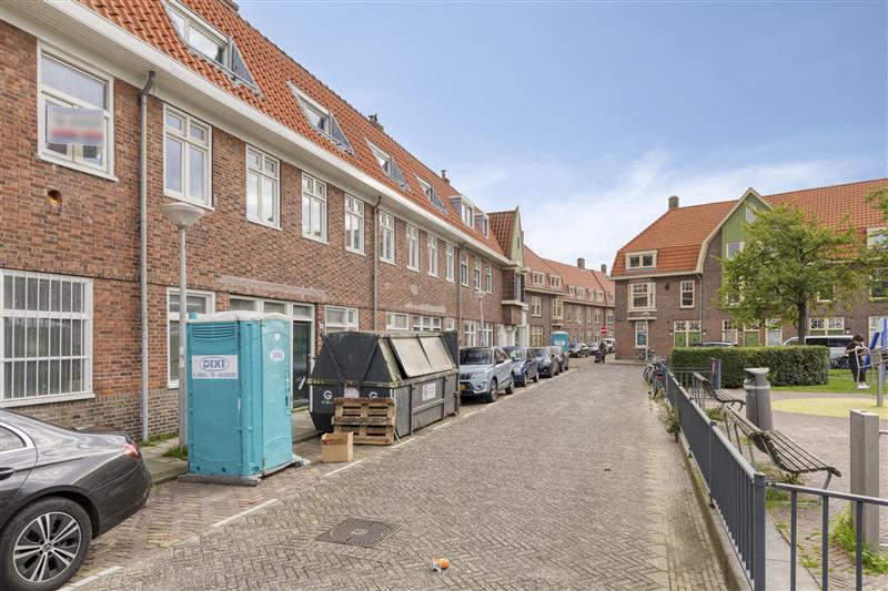 Appartement te koop: Gentiaanplein 30-1, Amsterdam