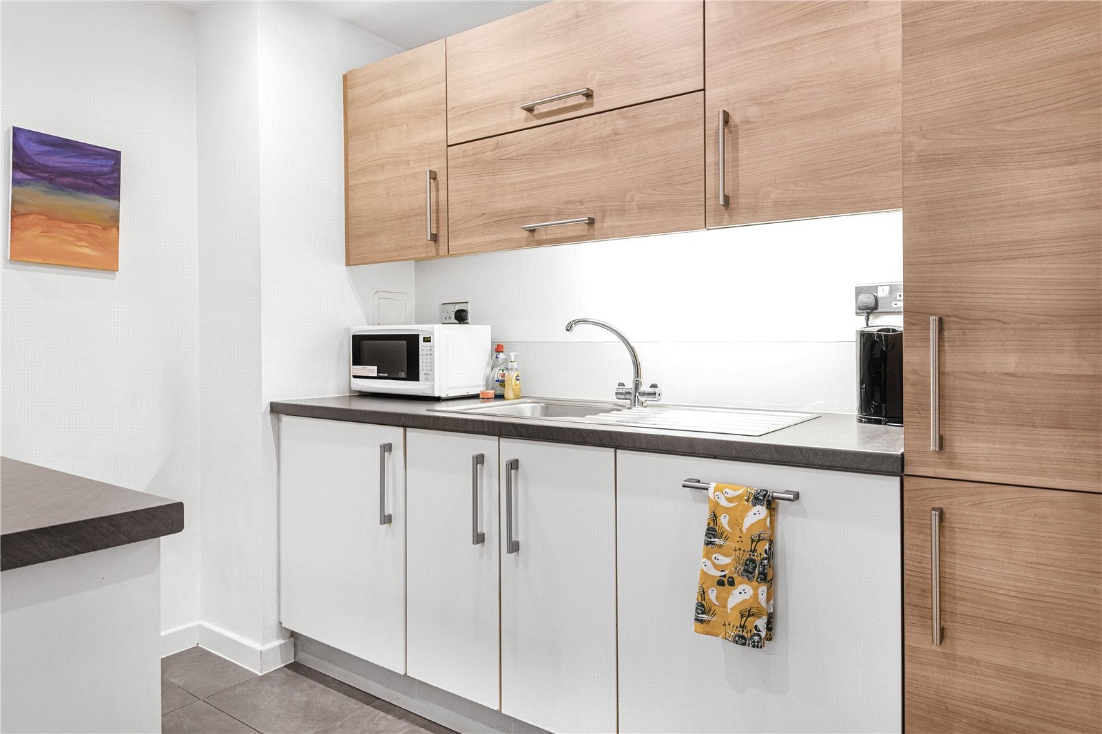 Flat Wager Street in Greater London
