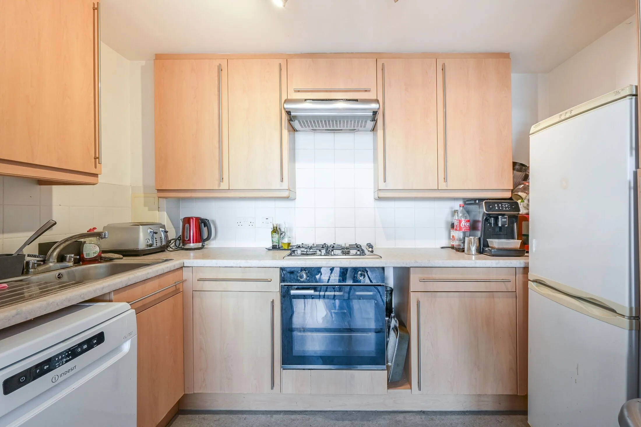 Flat Mellish Street in Greater London