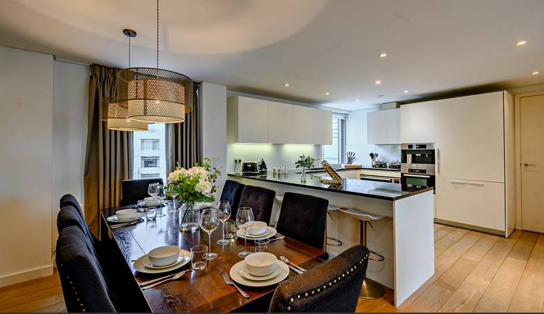 Flat Merchant Square in City of Westminster