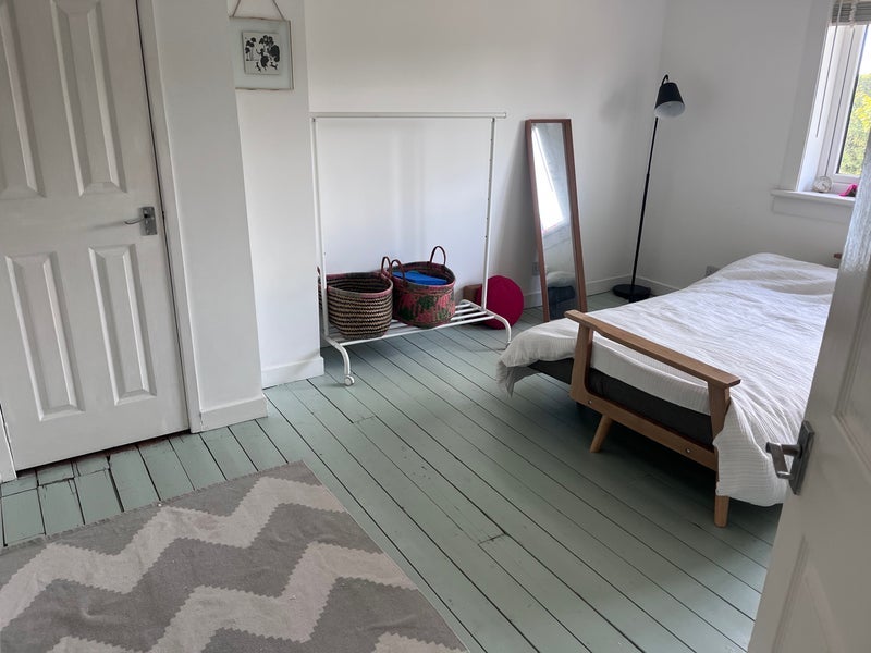 Room Antermony Road in Milton of Campsie