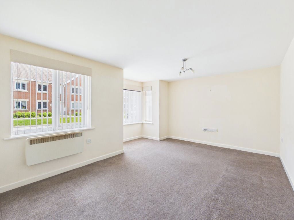Flat Churchill Avenue in East Lindsey