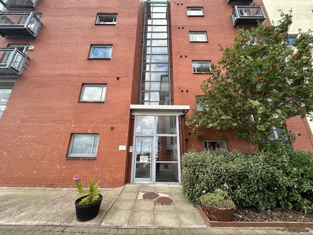 Flat Marine Parade in Dundee