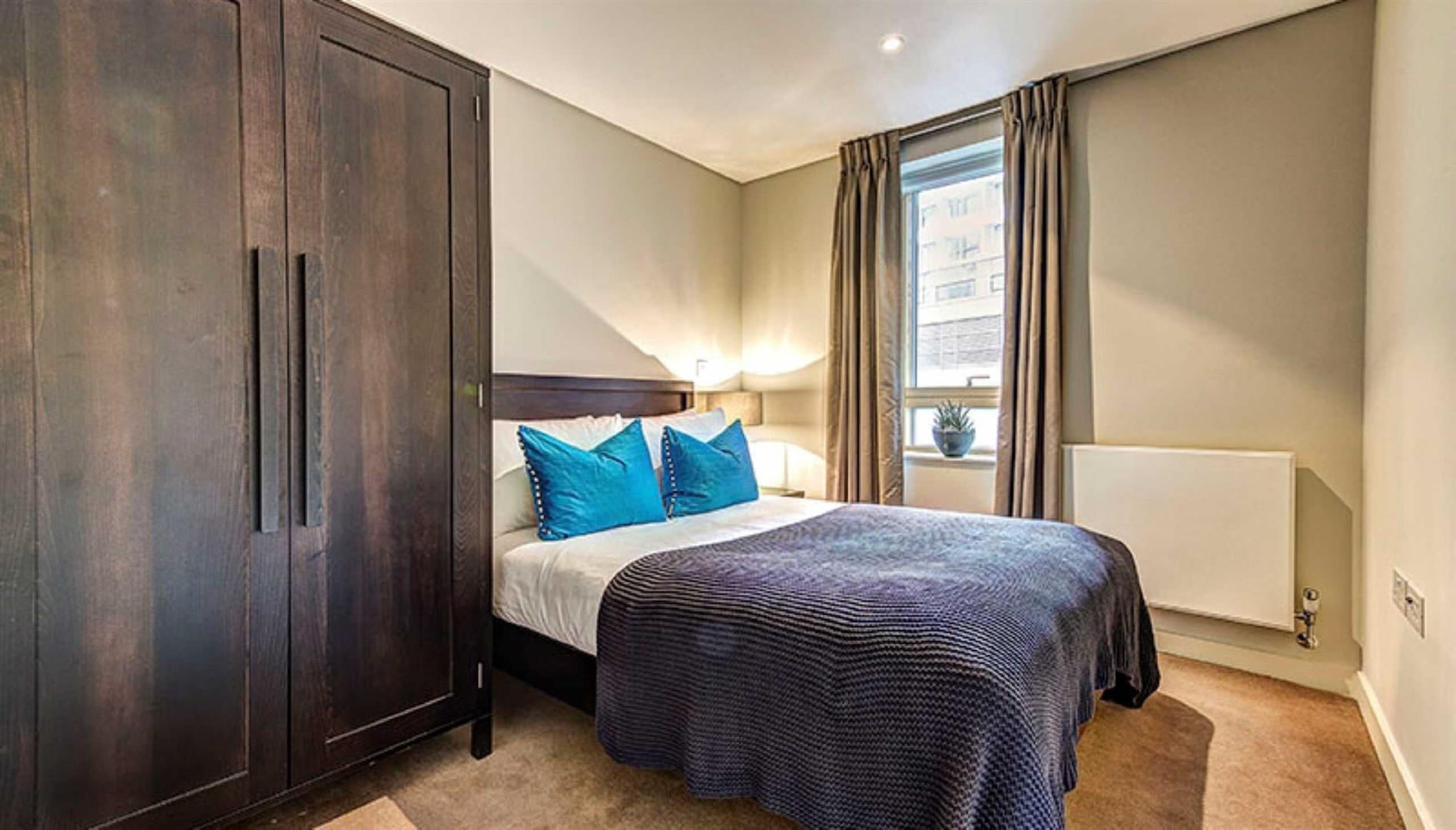 Flat Merchant Square in City of Westminster