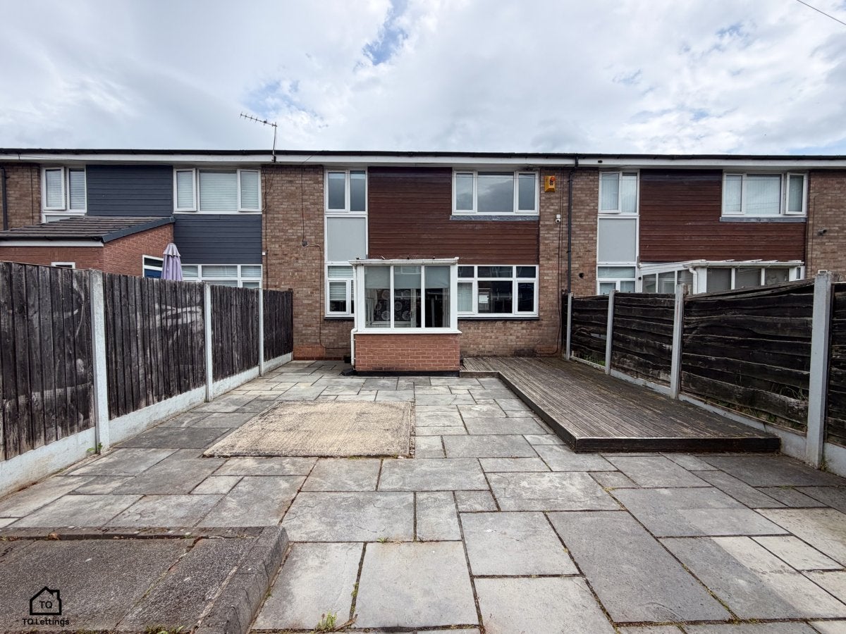 House Thirsk Avenue in Trafford