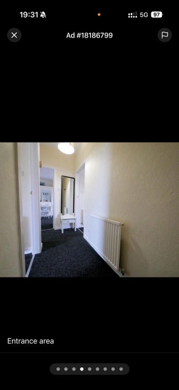 Room Stenhouse Crescent in City of Edinburgh